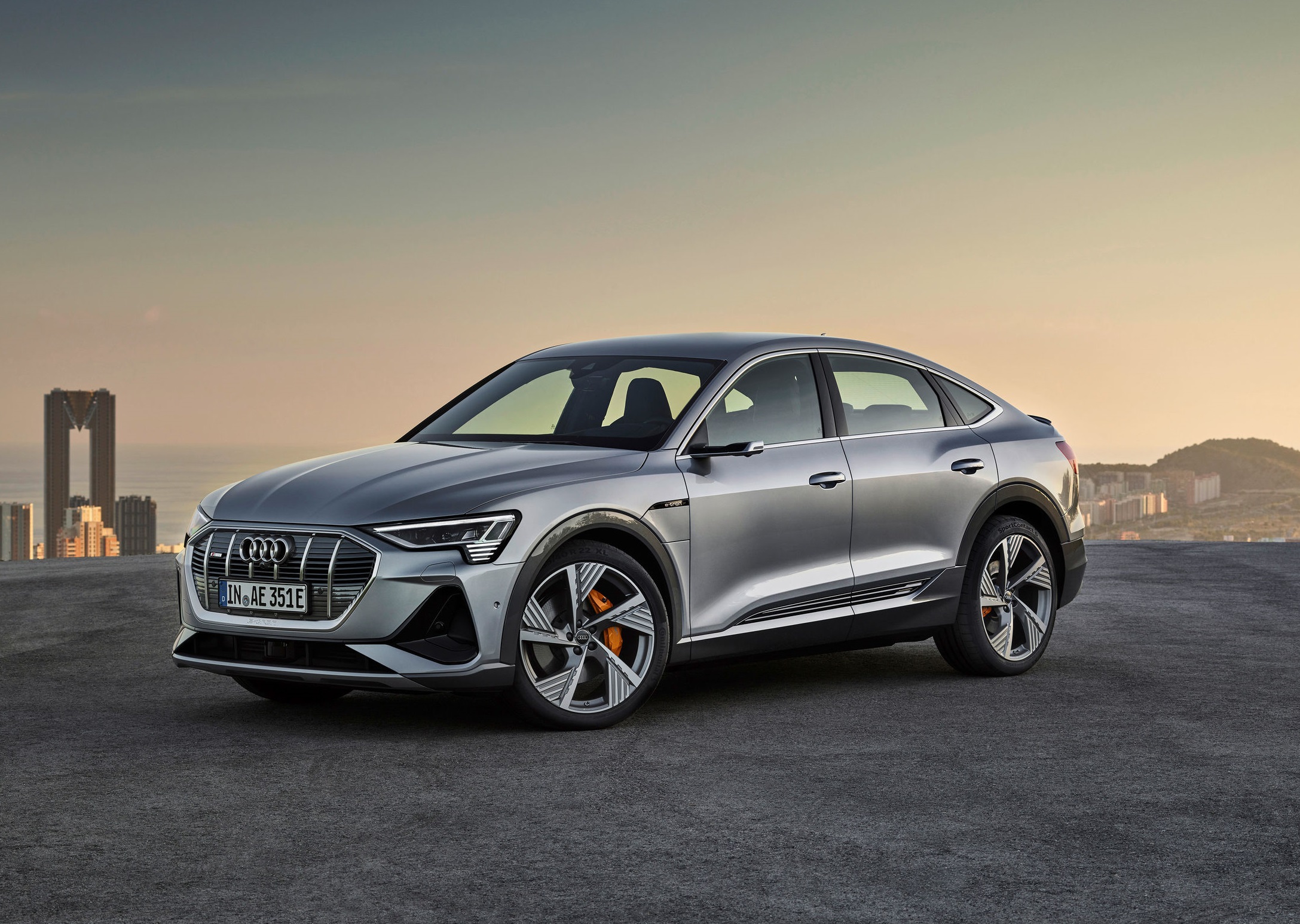 Read more about the article Audi Sportback e-tron 55 quattro 2021