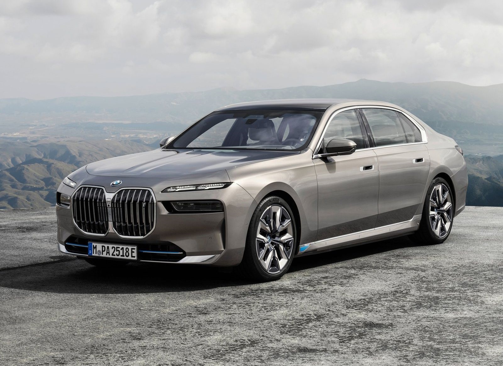 Read more about the article BMW i7 eDrive50 2023