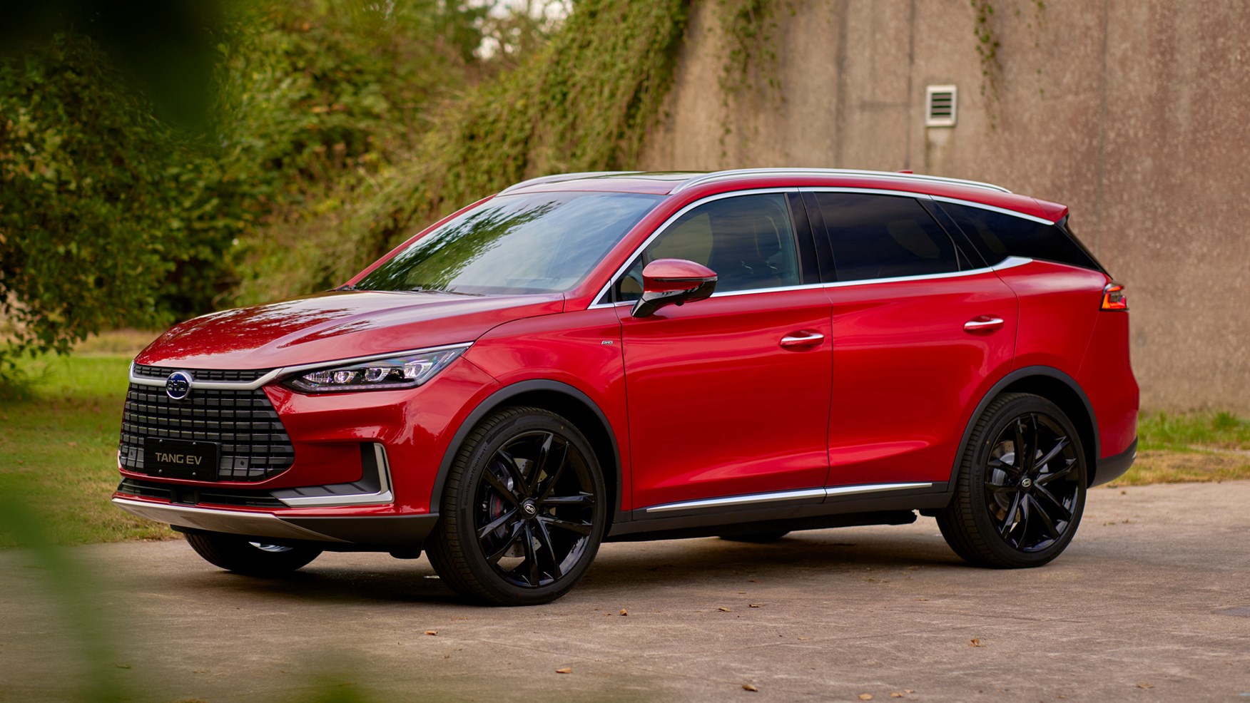 Read more about the article BYD Tang AWD 2020