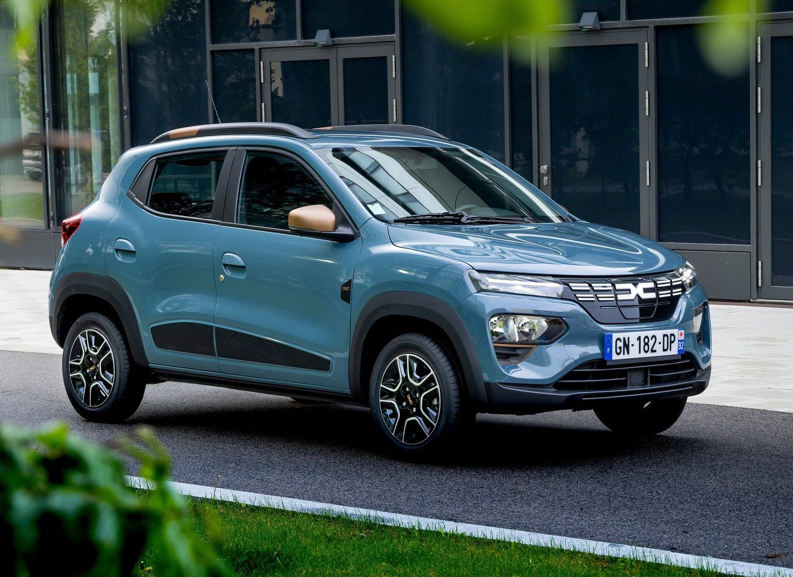 Read more about the article Dacia Spring Electric 65 2023