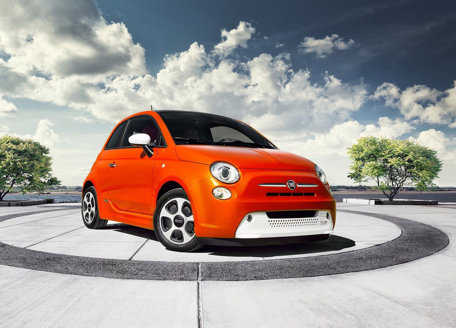 Read more about the article Fiat 500e 2013