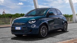 Fiat_500e_hatchback_2020-Electric-Technical_Specification-Full_electric-Fiat_500e_hatchback_2020-Electric-Exterior-EV_Database-Battery-Real_Range-Charging-Demensions-Weight-Gallery