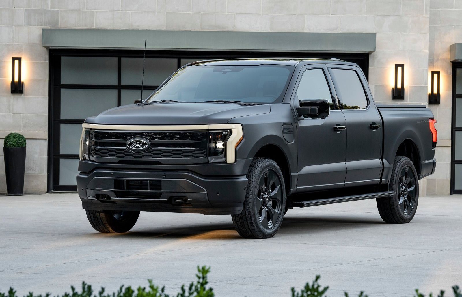 Read more about the article Ford F-150 Lightning ER 2022