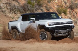 GMC Hummer EV Pickup Electric Car Technical Specification-Full_electric-GMC Hummer EV Pickup Electric Exterior EV_Database Battery Real_Range Charging Demensions Weight Gallery