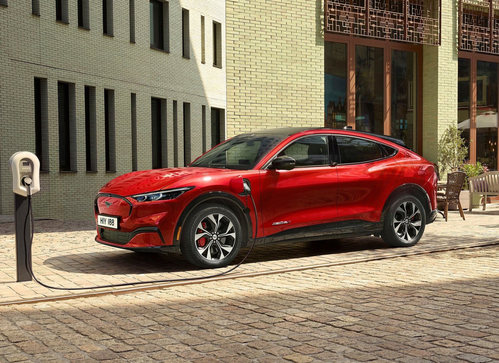 Read more about the article Ford Mustang Mach-E GT 2021