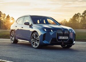 BMW iX xDrive 2025 Electric Cars Technical Specs Full-electric BMW iX xDrive 2025 Electric Exterior EV_Database Battery Real-Range Charging Dimensions Weight Gallery